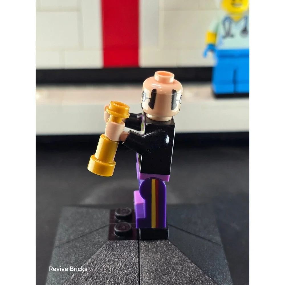 Lego Ideas - idea025 - The Beatles - John